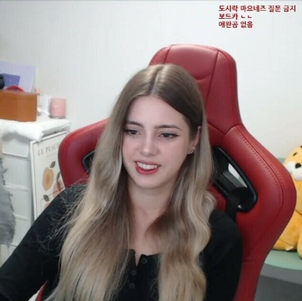 16961688534579.jpg