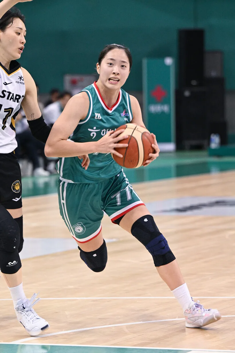 p1065602845352035_649_thum.webp